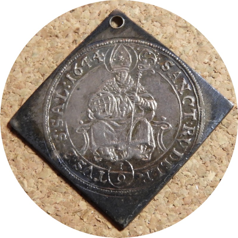 Square coins Numista